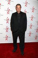 Los Angeles, 8. September - Eric Braeden bei der Young and the Resltless 11.000 Show Feier in der CBS Television City am 8. September 2016 in Los Angeles, ca foto