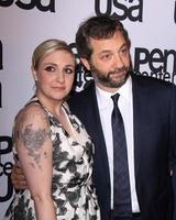 los angeles, 11. nov - lena dunham, judd apatow im pen center usa 24. jährliche literaturpreise im beverly wilshire hotel am 11. november 2014 in beverly hills, ca foto