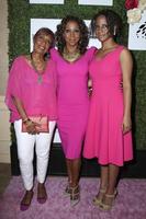 los angeles, 4. juni - dolores robinson, holly robinson peete, tochter bei der girl-grippe-premiere im arclight theater am 4. juni 2016 in culver city, ca foto