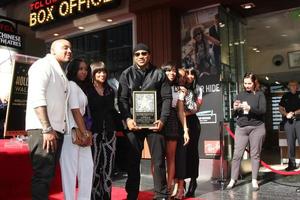 los angeles, 21. jan - simone smith, ll cool j, familie bei der ll cool j hollywood walk of fame zeremonie im hollywood and highland am 21. januar 2016 in los angeles, ca foto