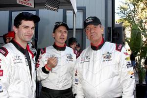 los angeles, 11. april - sam witwer, phil keoghan, eric braeden beim pro celeb race 2014 qualifikationstag beim long beach grand prix am 11. april 2014 in long beach, ca foto