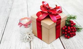 Weihnachtsgeschenkbox und Dekoration foto