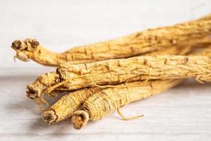 Ginseng, getrocknetes Gemüsekraut. gesundes Essen berühmtes Exportlebensmittel in Korea-Land. foto