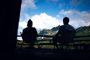 Gastfamilie Balkon und Bergblick foto