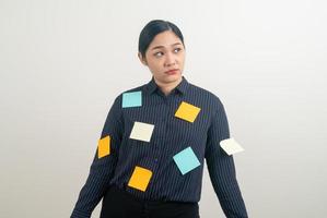 asiatische Geschäftsfrau Stress von harter Arbeit foto