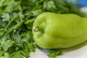 grüner Paprika, Petersilie und Dill foto