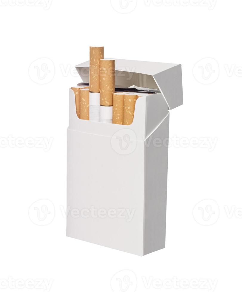 låda med cigaretter foto