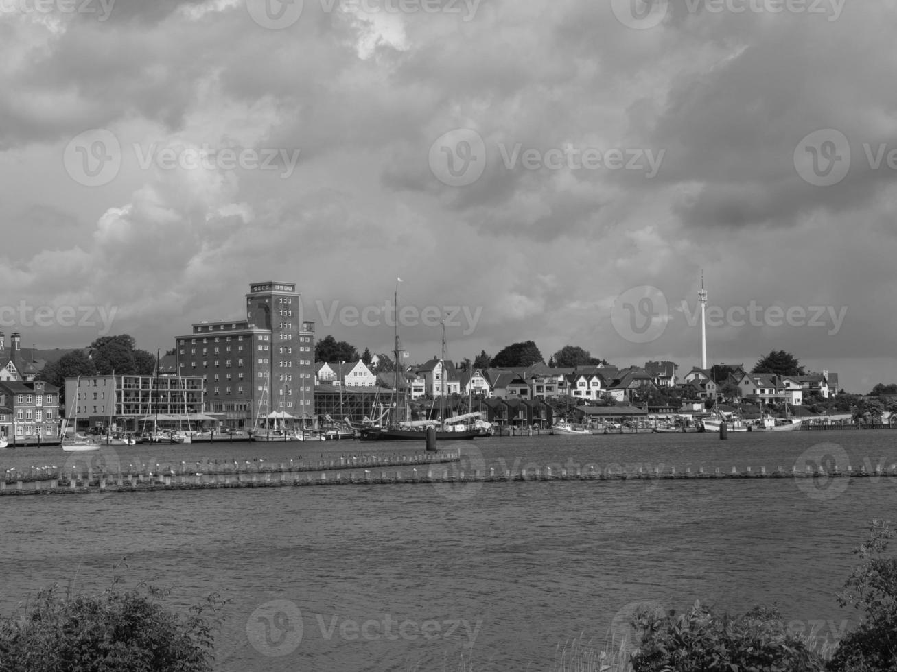 vid floden schlei i Schleswig-Holstein foto