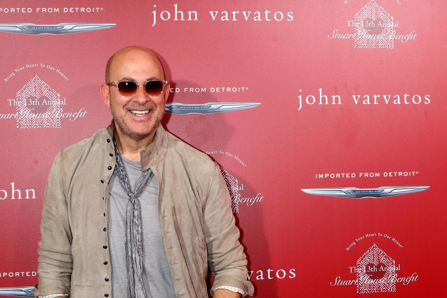 las vegas, 17 april - john varvatos på john varvatos 13:e årliga stuart house-förmån på john varvatos butik den 17 april 2016 i west hollywood, ca. foto