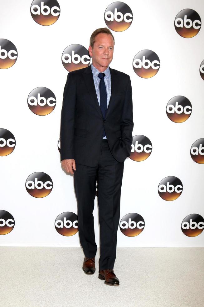 los angeles, 4 aug - kiefer sutherland på abc tca sommarfesten 2016 på beverly hilton hotel den 4 augusti 2016 i beverly hills, ca. foto