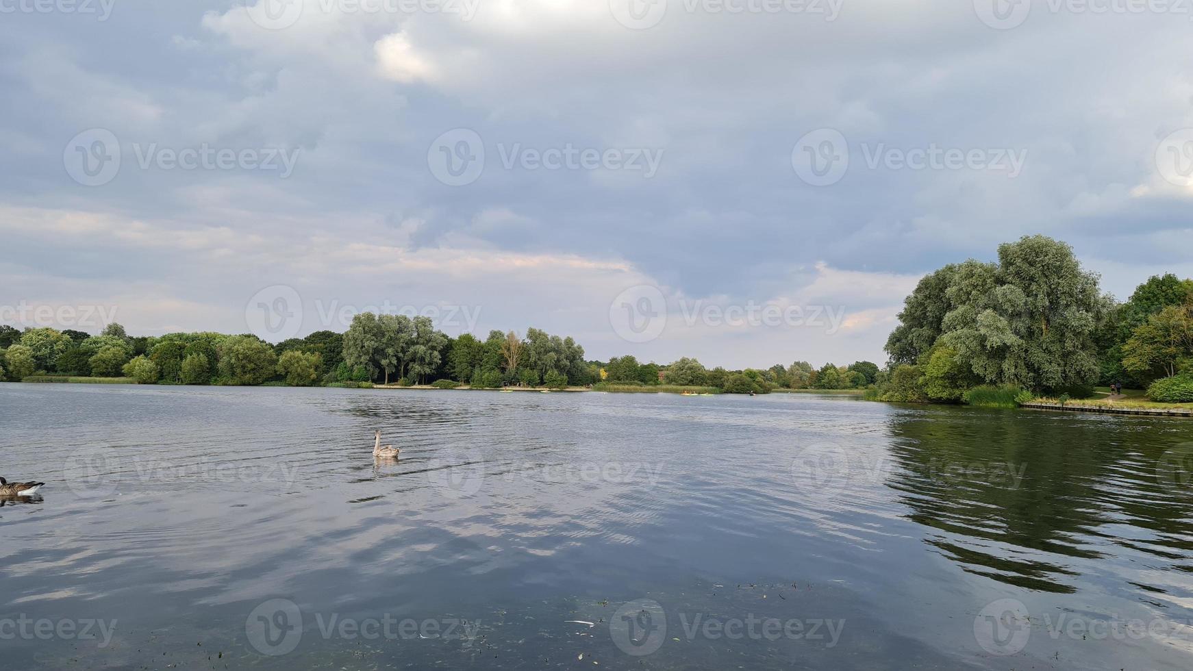 Caldecotte Lake View på Milton Keynes England foto