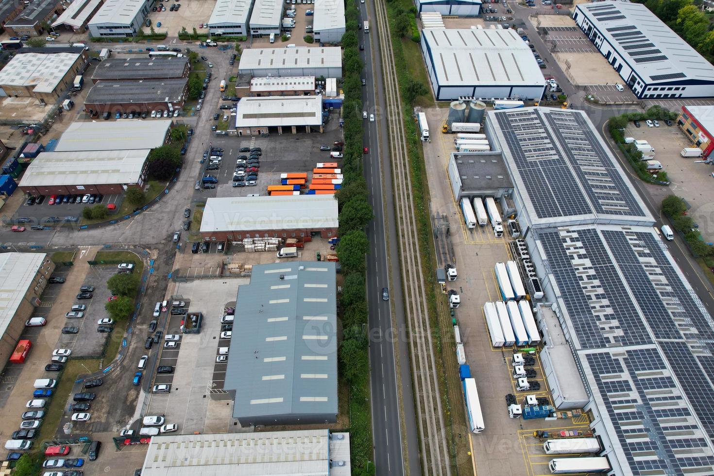 högvinklade flygbilder av dallow industriområde i Luton Town i England, Storbritannien foto