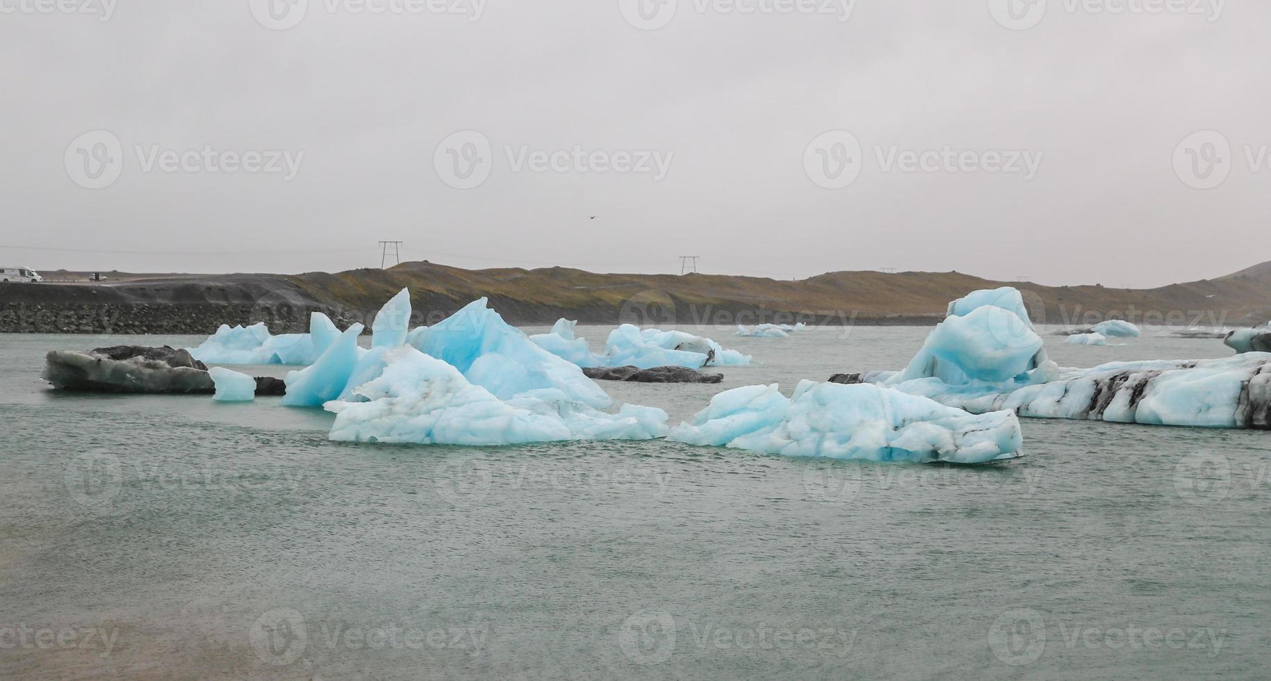 isberg i jokulsarlon glacial flodlagun, island foto