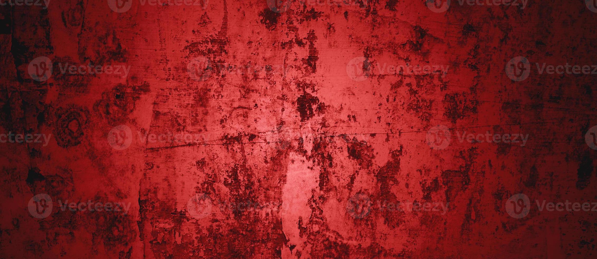 mörk röd vägg textur bakgrund. halloween bakgrund skrämmande. röd och svart grunge bakgrund med repor foto