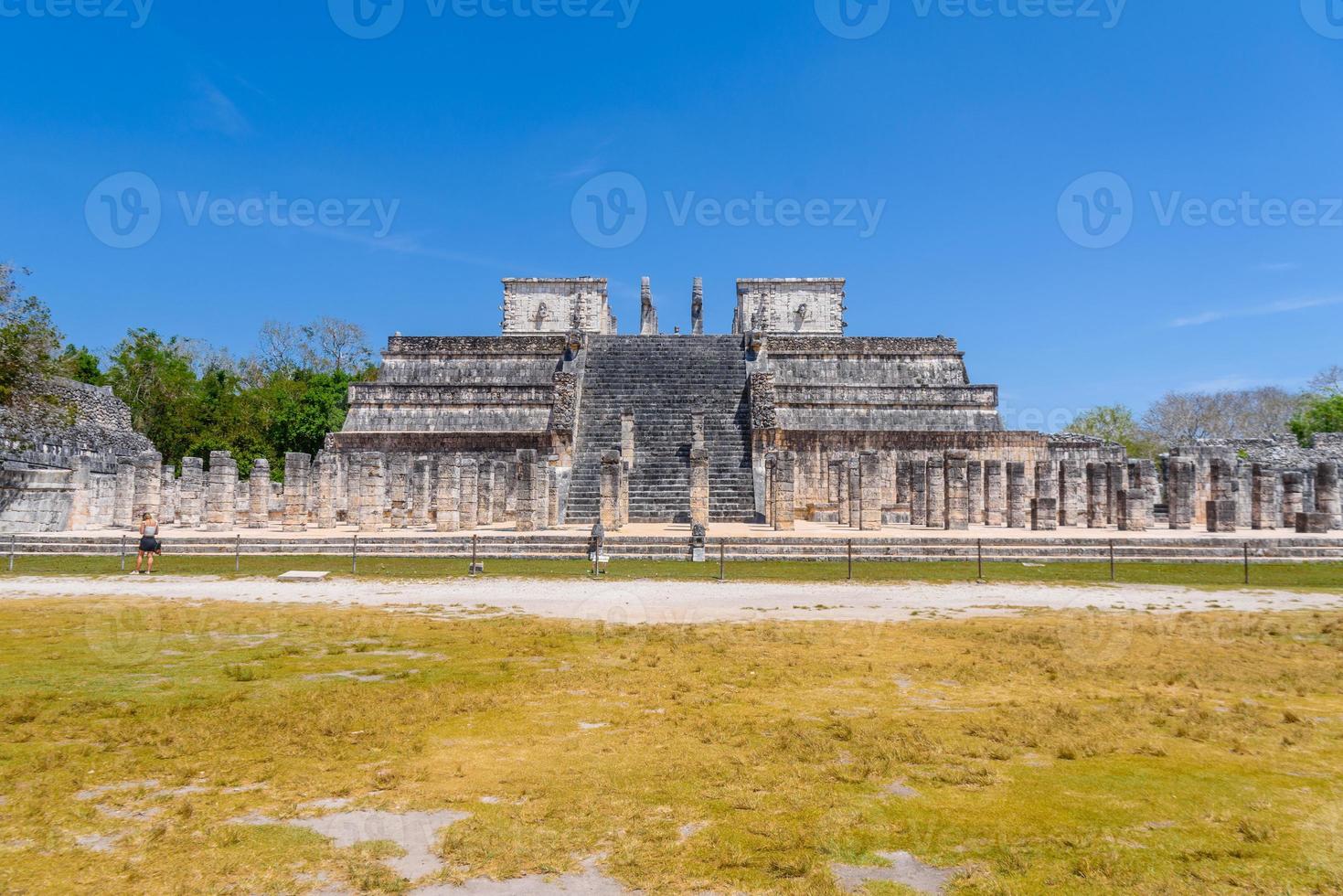 krigarnas tempel i chichen itza, quintana roo, mexiko. mayaruiner nära cancun foto