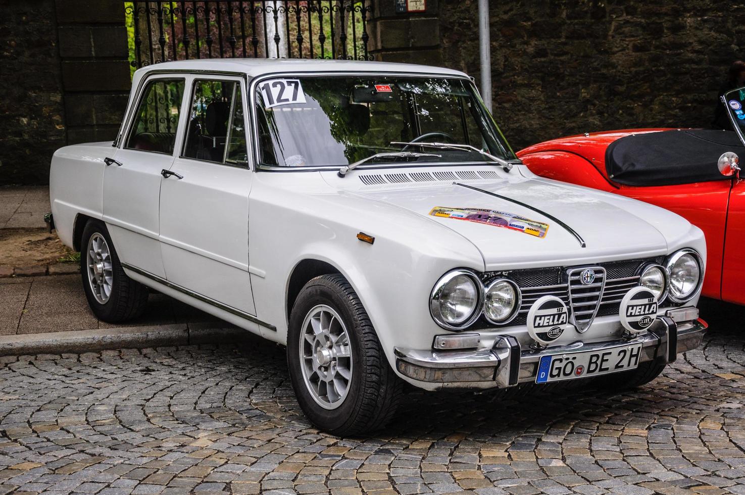 fulda, Tyskland - Maj 2013 alfa Romeo giulia nuova super retro c foto