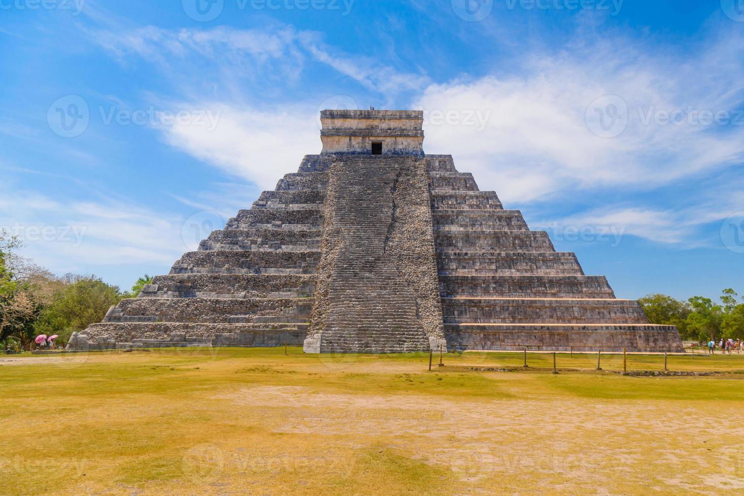 tempelpyramiden av kukulcan el castillo, chichen itza, yucatan, mexiko, maya civilisation foto