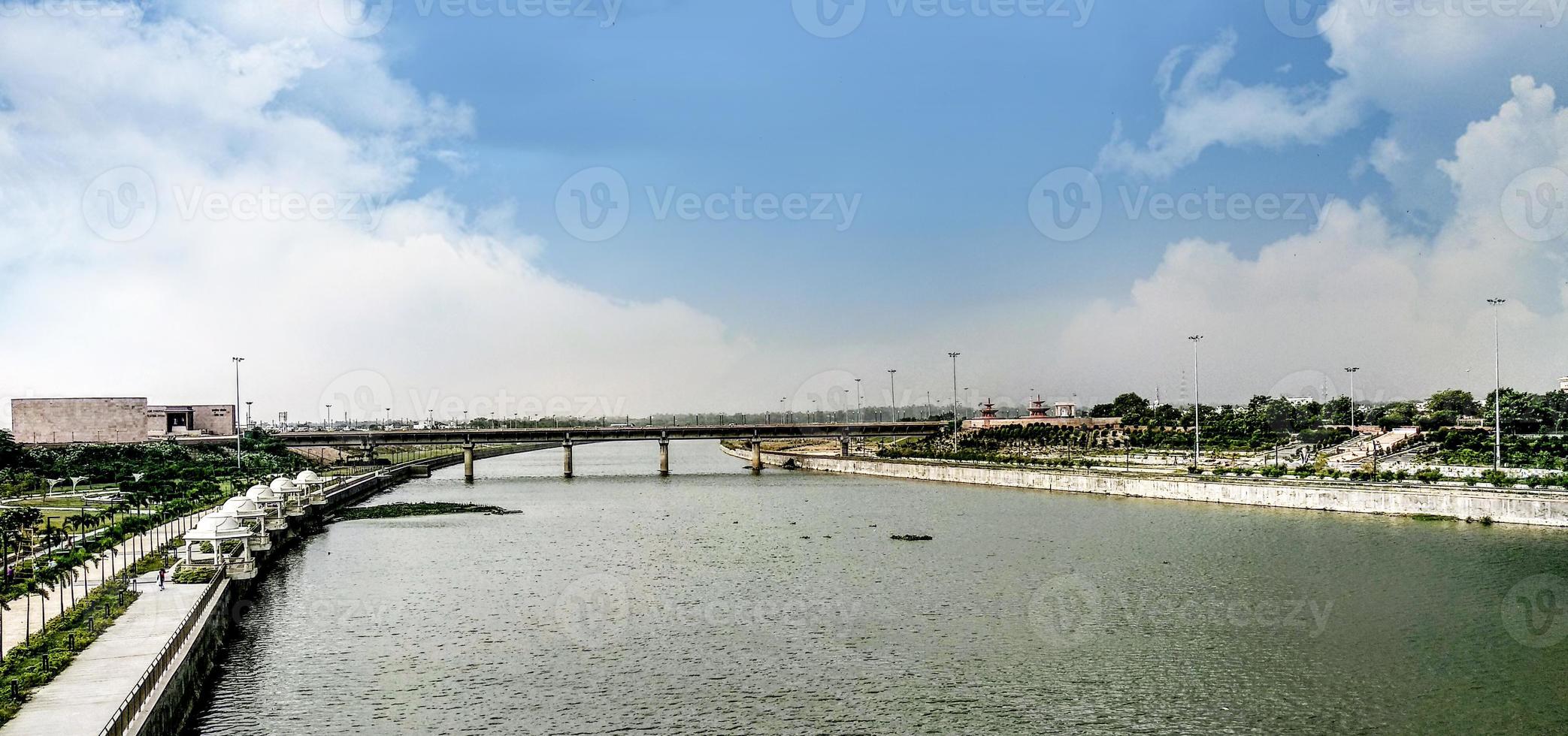 gomti flod främre i lucknow foto