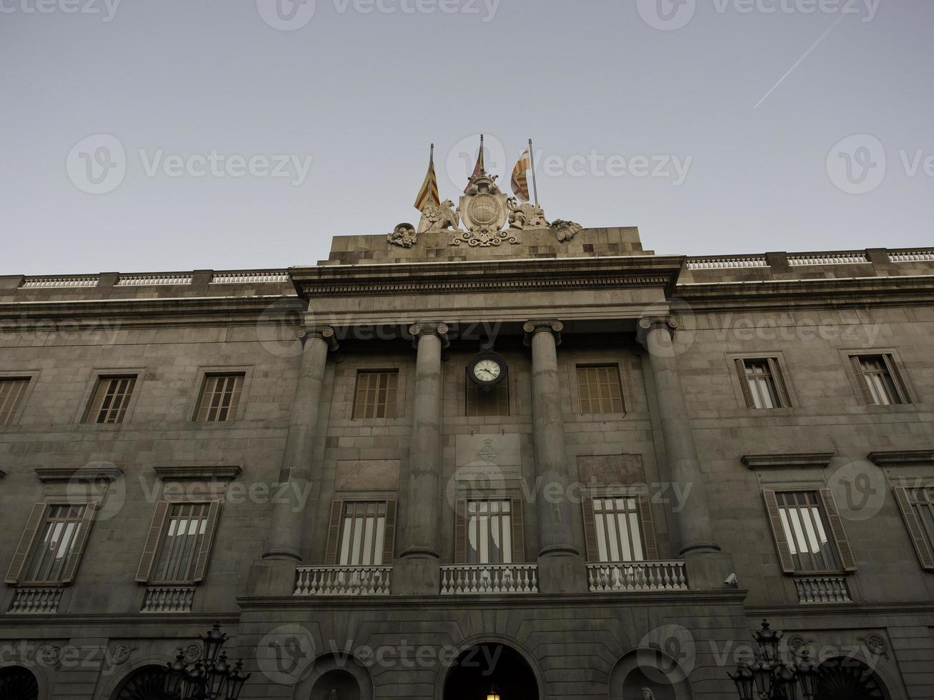 barcelona på natten foto