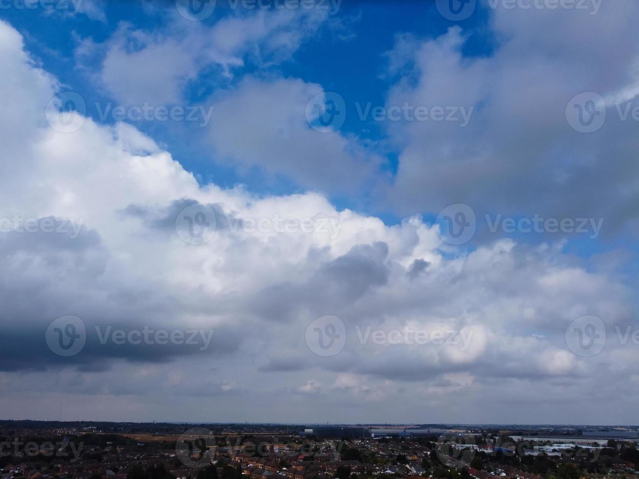 mest skön antenn se av dramatisk moln foto