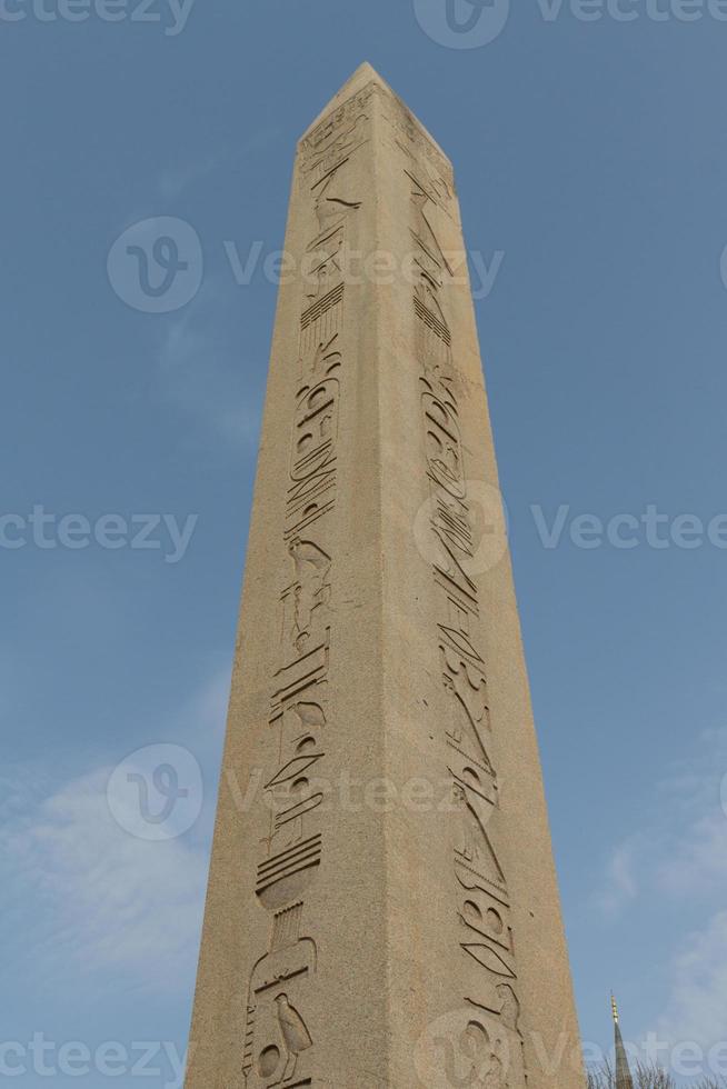 obelisk av theodosius foto