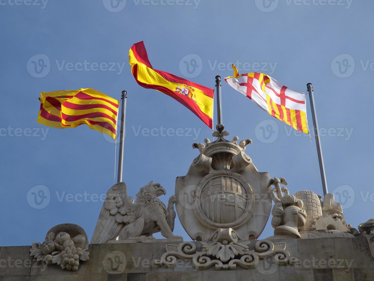 barcelona stad på de medelhavs hav foto