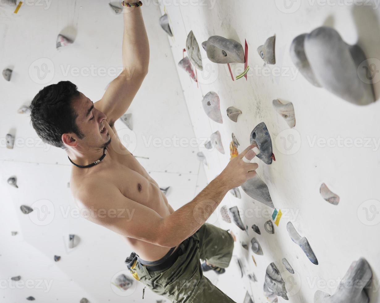 man övning sport klättrande foto