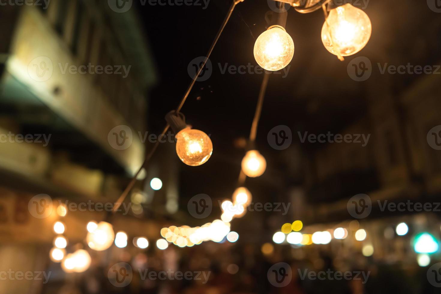 suddig fokus av stor stad foto