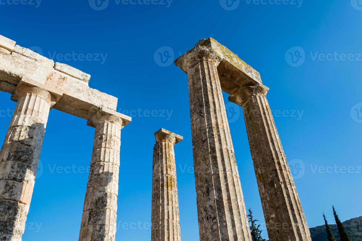 pelare i forntida Zeus tempel foto