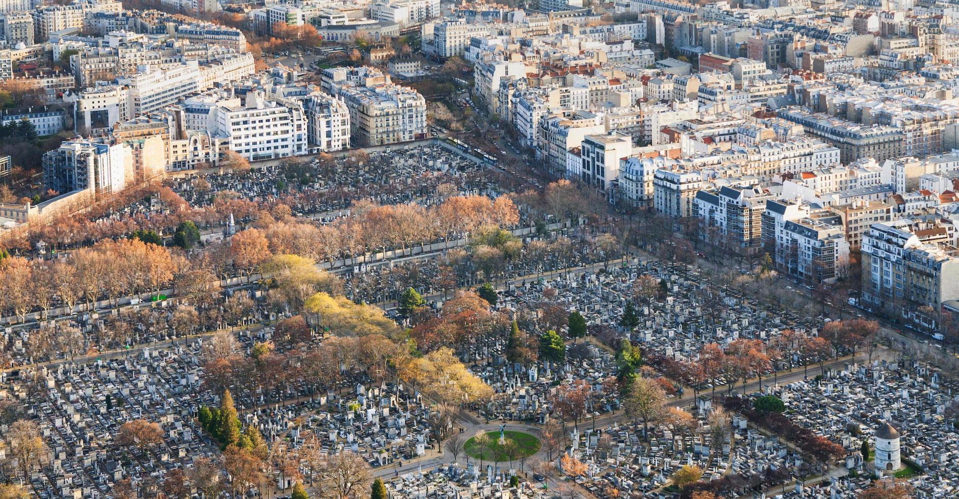 ovan se av montparnasse kyrkogård i paris foto