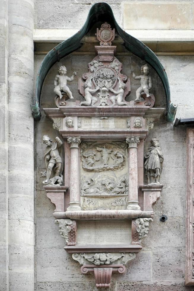 Wien, Österrike, 2014. detalj se av st stephans katedral i wien foto