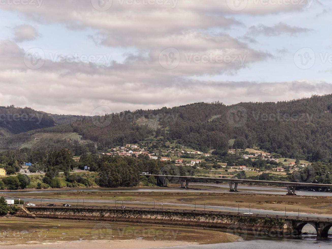 de bro av pontedeume foto