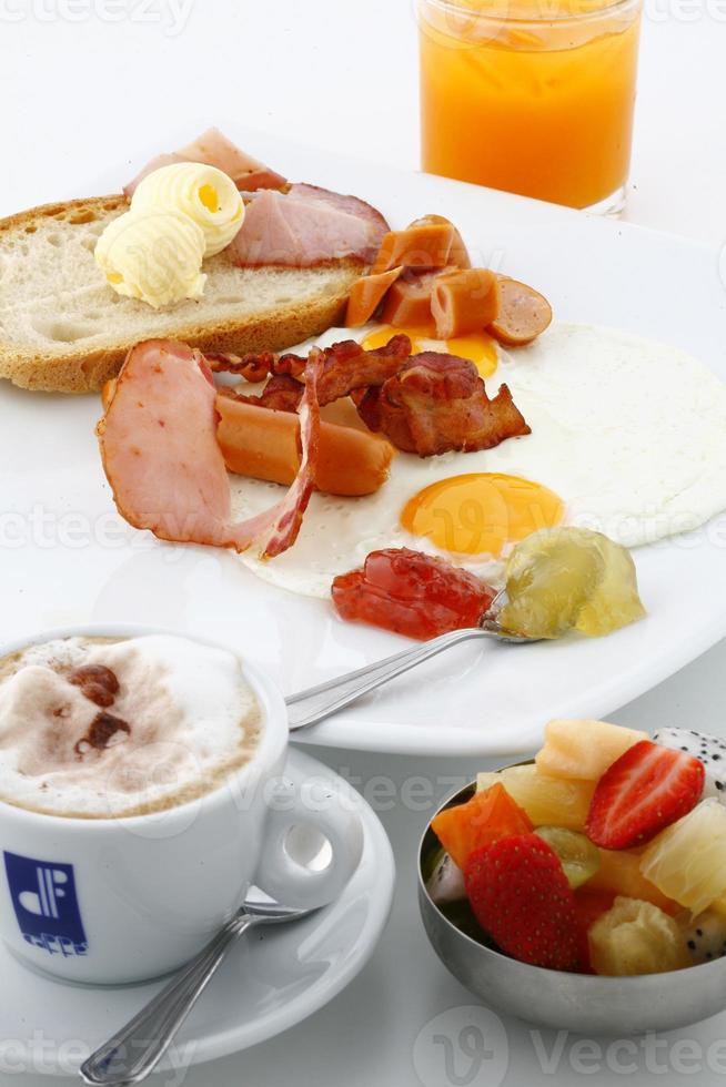 italiensk mat frukost foto