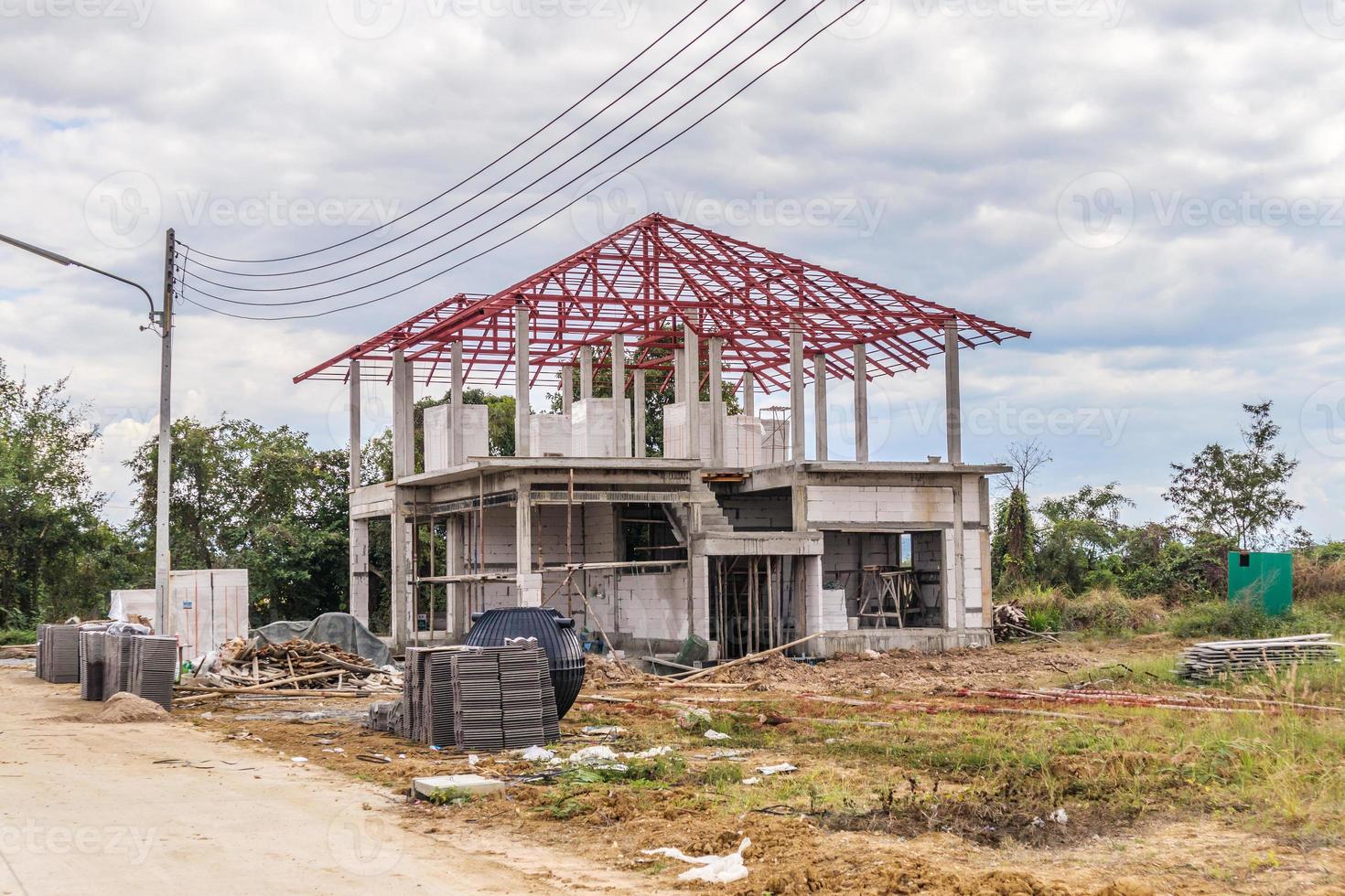 byggande bostäder nytt hus pågår på byggarbetsplatsen foto