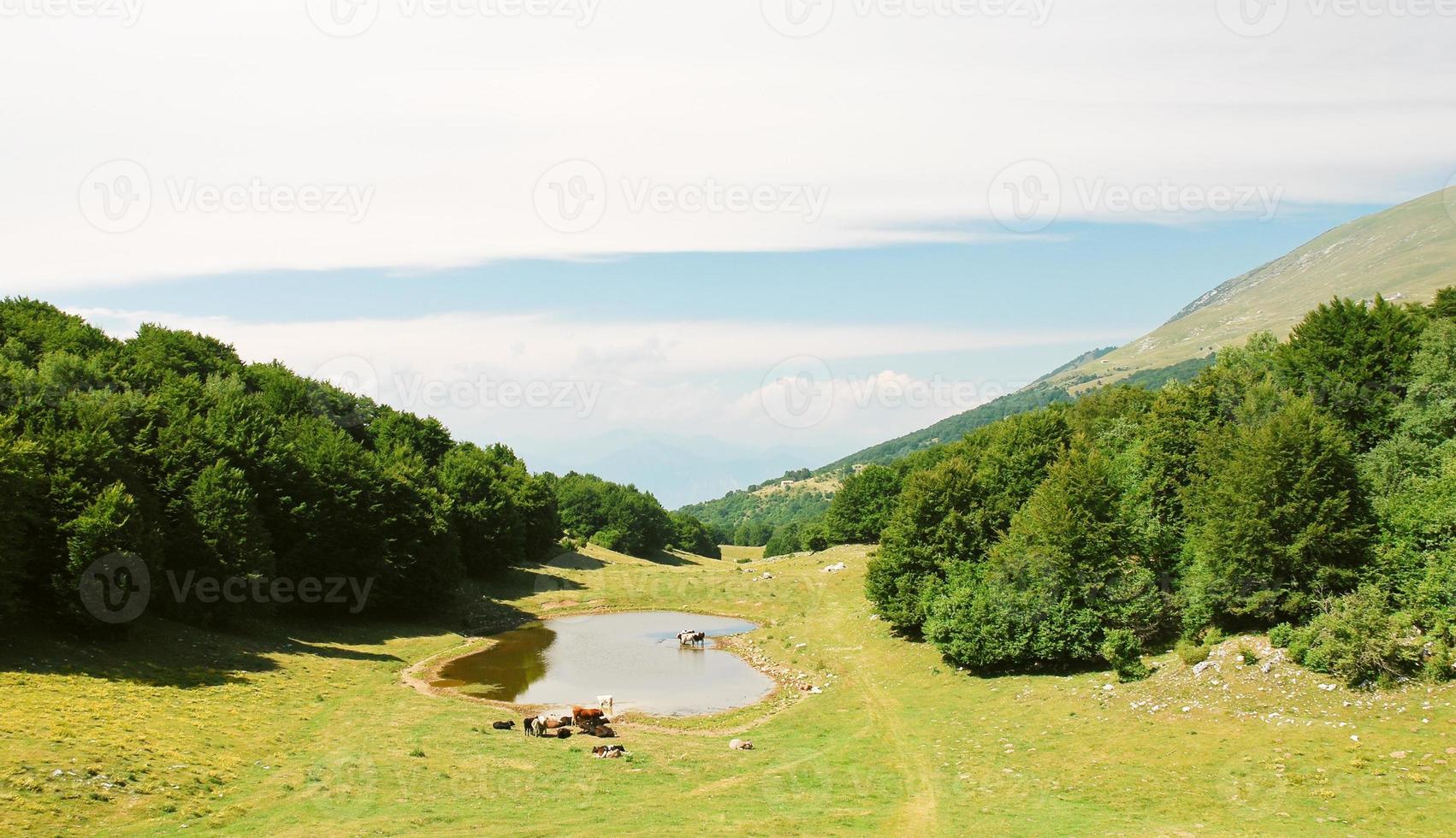 Land landskap i Monte baldo bergen foto