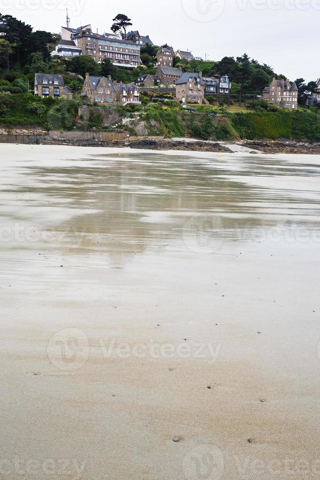 sand strand plage de trestrignel i perros-guirec foto