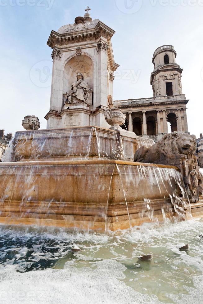 fontän saint-sulpice, paris foto