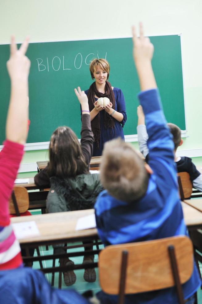 lära sig biologi i skola foto