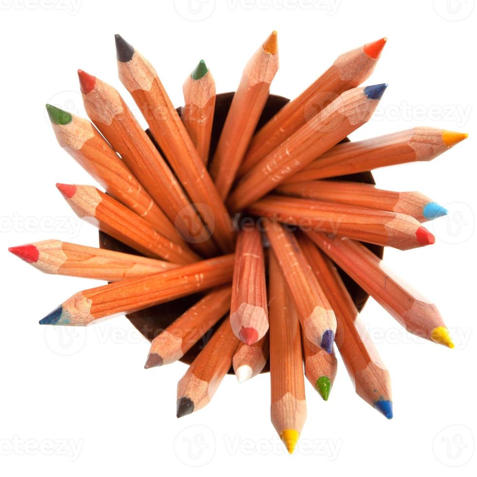 färgpennor med vit bakgrund foto