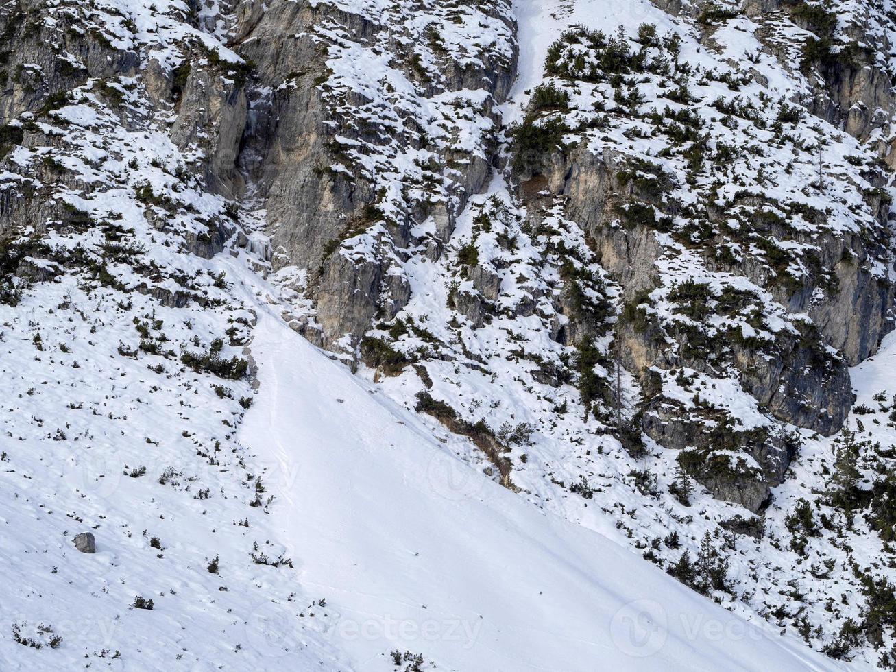 fläktar berg dolomiter i vinter- panorama foto