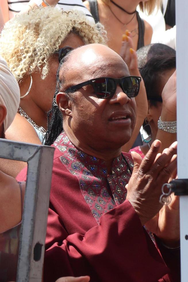 los angeles, sep 7 - stevie wonder at the usher hedrad med en stjärna på hollywood walk of fame på eastown den 7 september 2016 i los angeles, ca foto