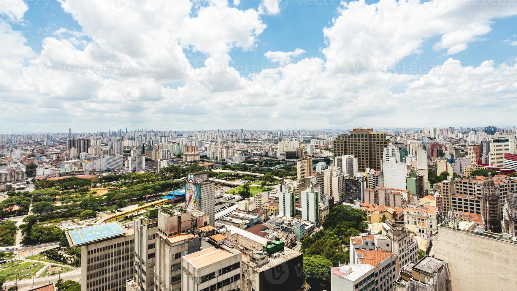 horisont av sao paulo Brasilien, tagen från de Farol satander byggnad. foto