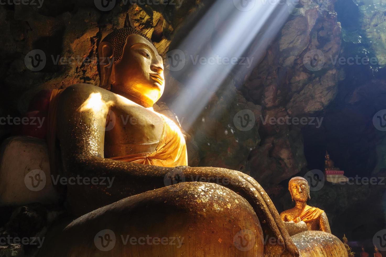 forntida buddha foto