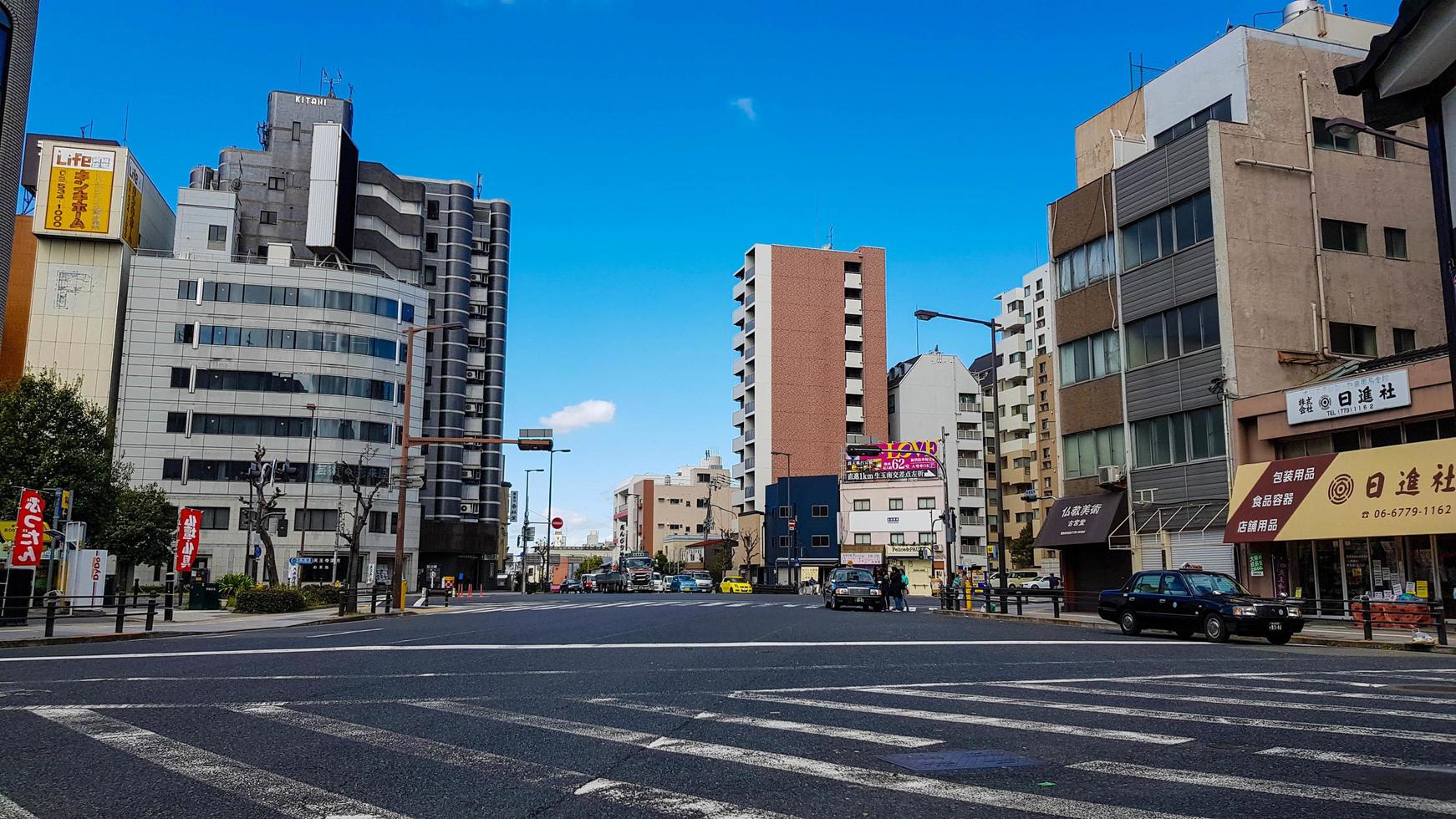 Osaka, japan på april 10, 2019. de gata situation av en bostads- område i osaka som har en mycket lugna atmosfär foto