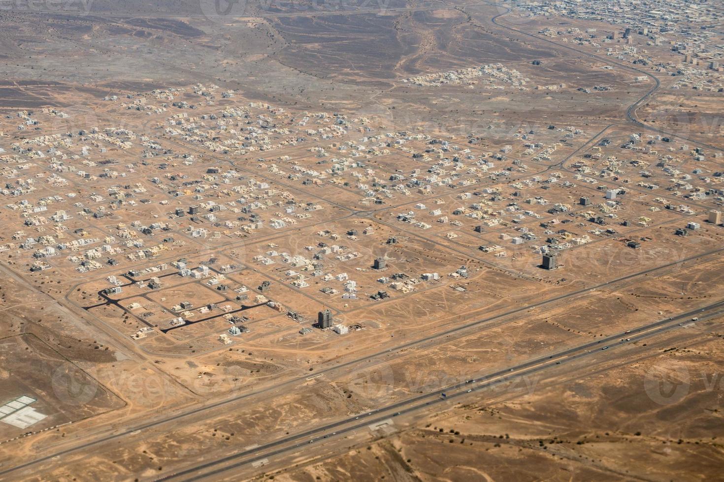 muscat arabicum stad antenn se landskap foto