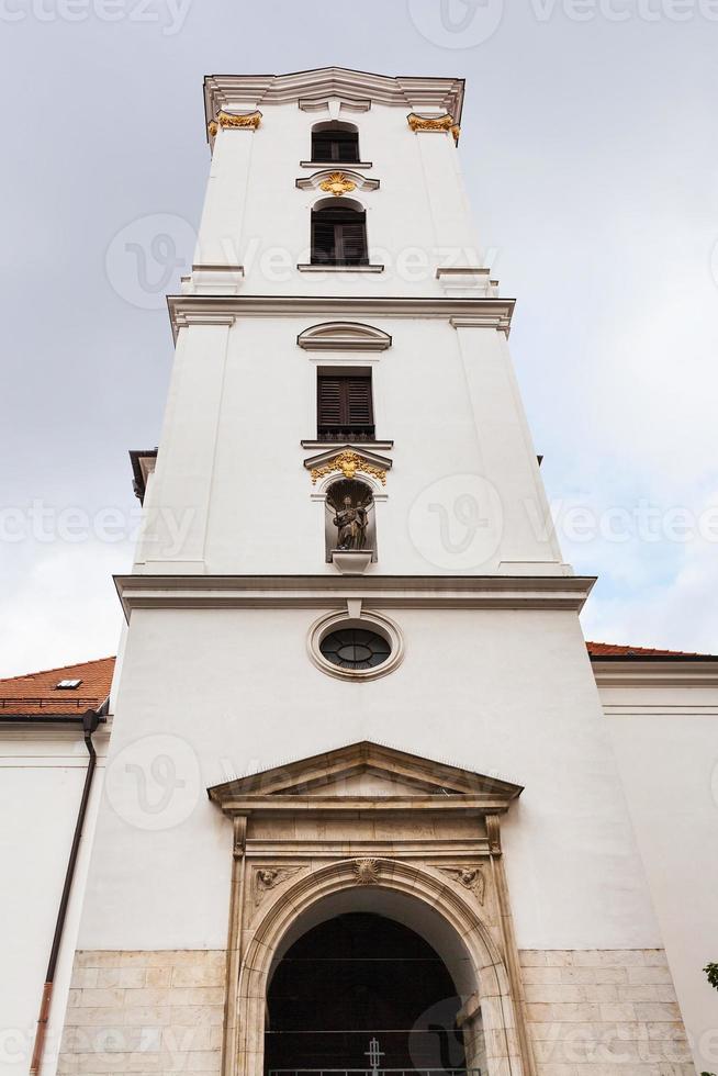 torn av kyrka av de antagande av jungfrulig mary foto