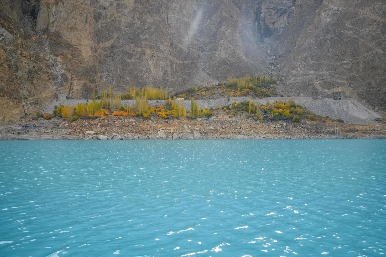 turkosvatten i attabadsjön foto