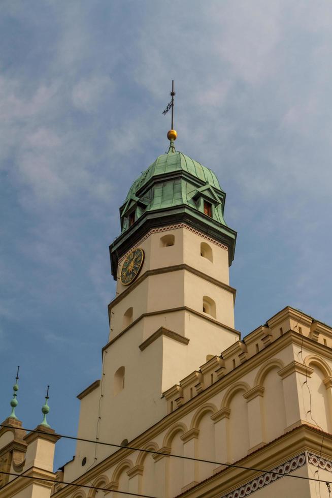 rådhuset från 1400-talet mitt i Kazimierz' centrala torg Plac Wolnica foto