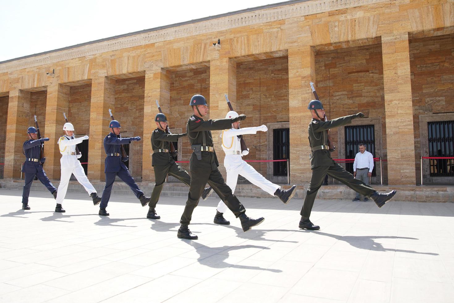 Anitkabir mausoleum av mustafa kemal ataturk i ankara, turkiye foto