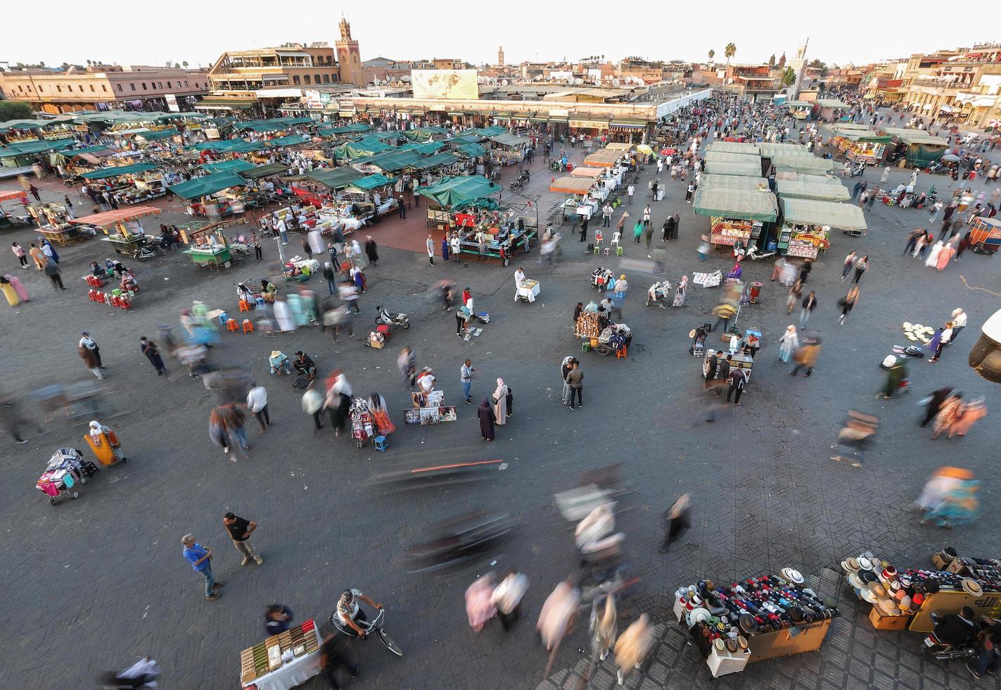 jemaa el-fnaa fyrkant marknadsföra i marrakech, marocko foto